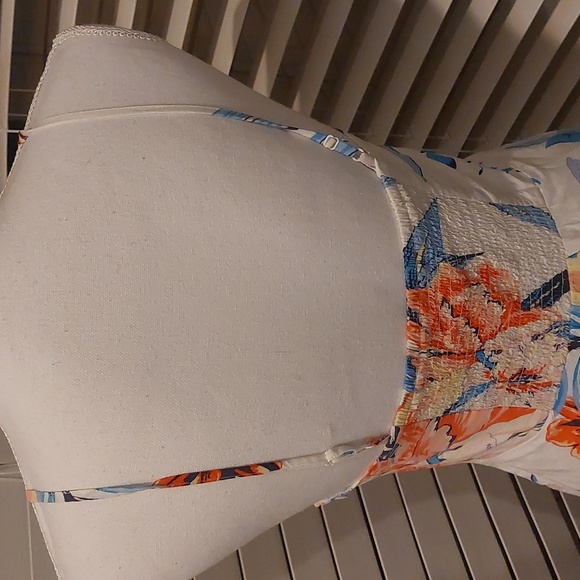 Old Navy Floral White Dress - Picture 3 of 4